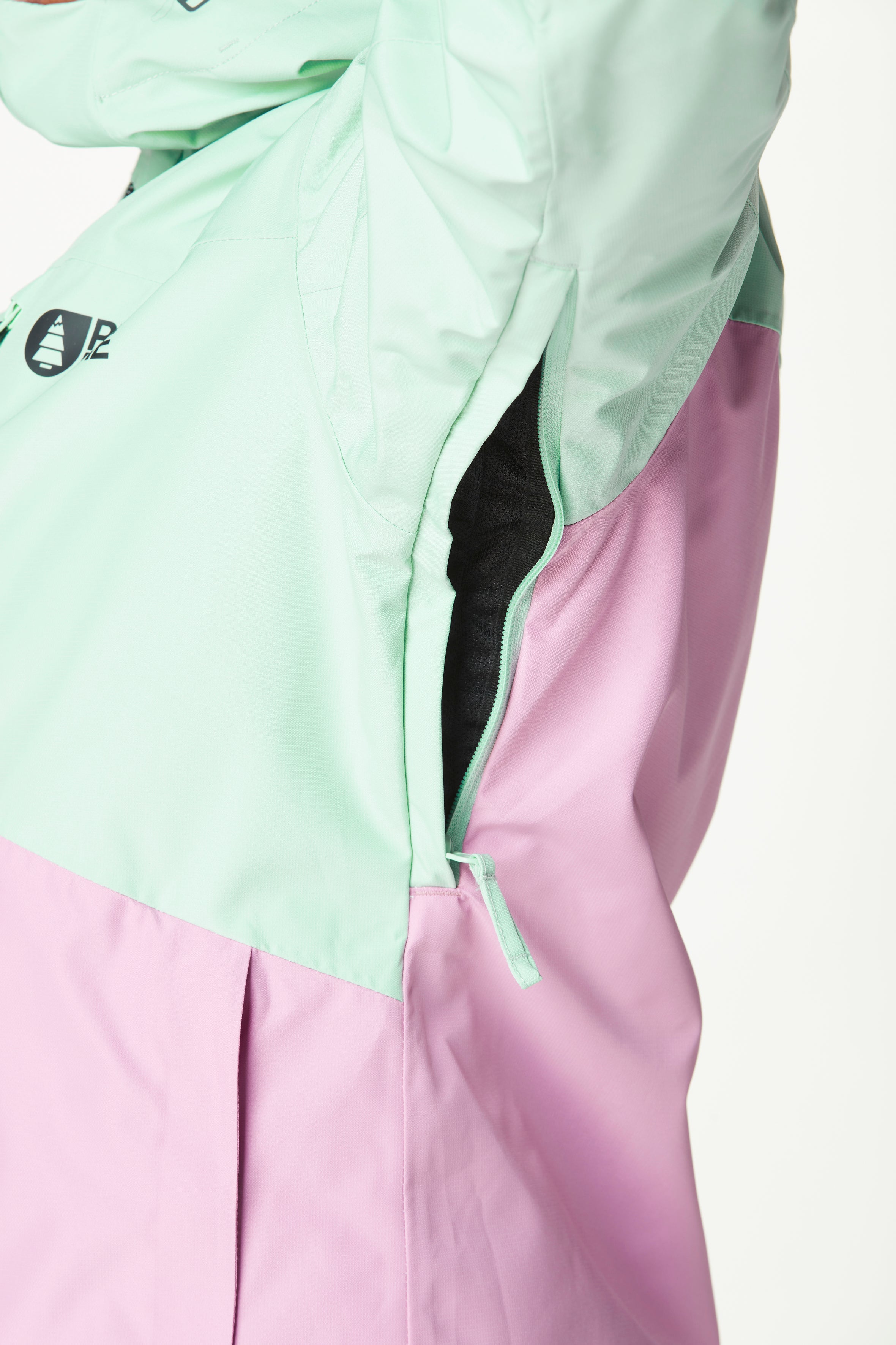 24-25 SEEN JKT – PICTURE SEASIDE STORE